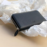 Premium Leder Portmonee als Geschenk für Frauen mit Initialen - Schwarz & Silber | MERSOR