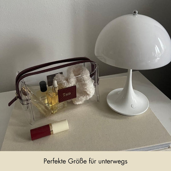 Kosmetiktasche genarbtes Leder | Dunkelrot & Gold – Vorbestellung